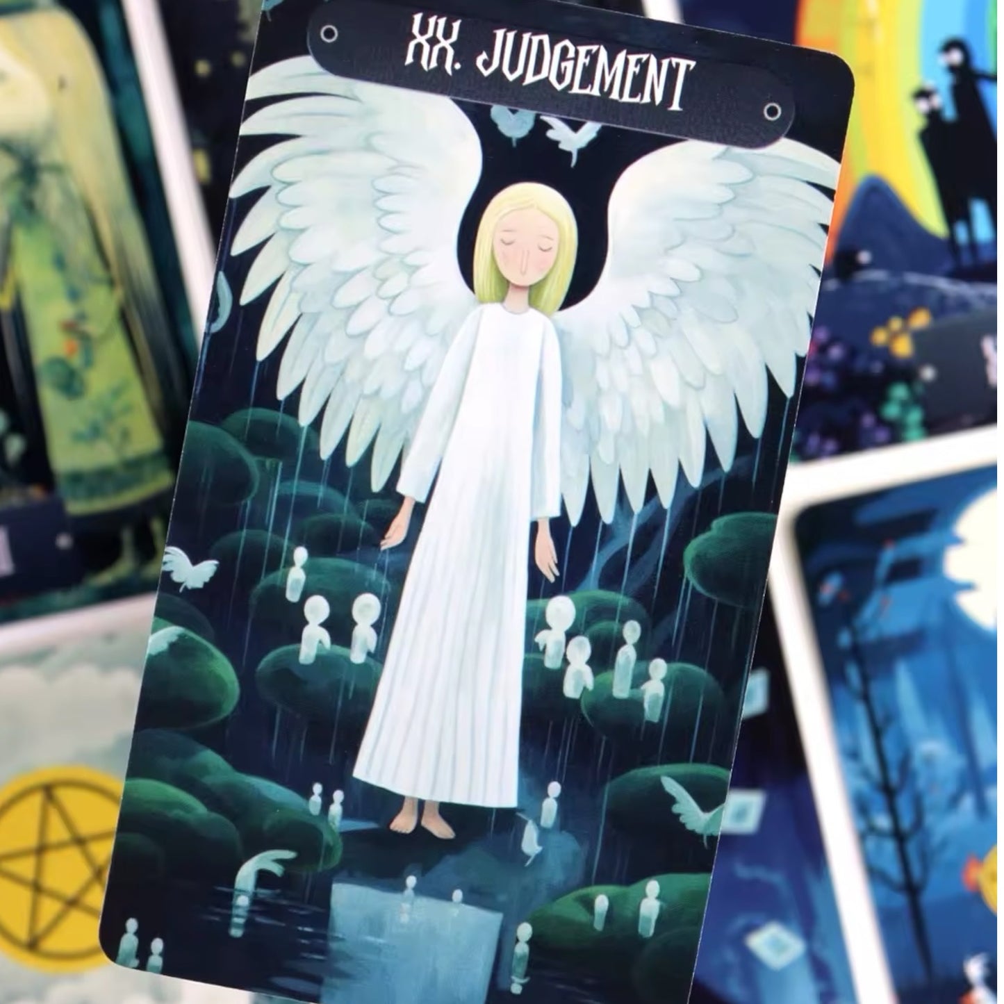 005 - Strange World Tarot Deck for Strange Divination