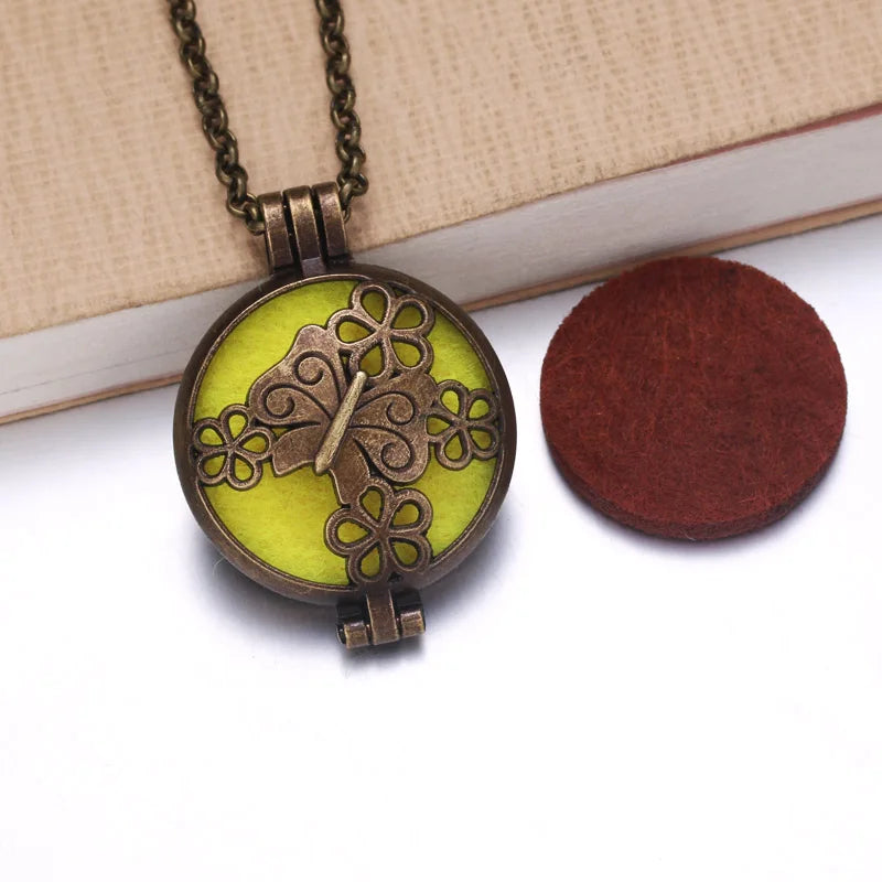 004 - Symbolic Aromatherapy Locket Diffuser Pendant Necklace
